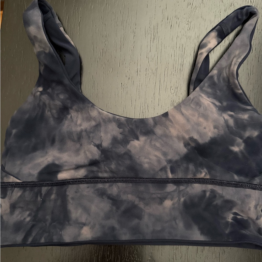 Lululemon size 6 reversible sports bra